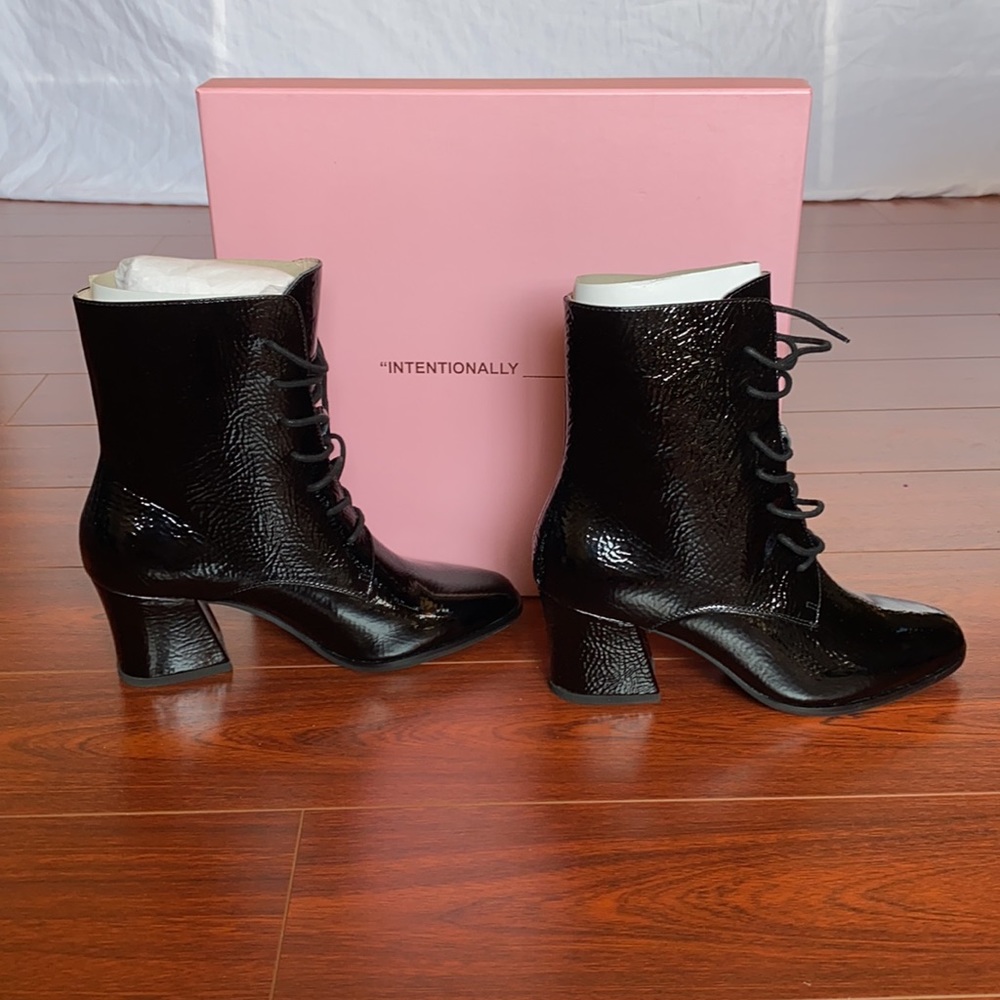 Intentionally ___ - Mox Boot - Black - Size 7